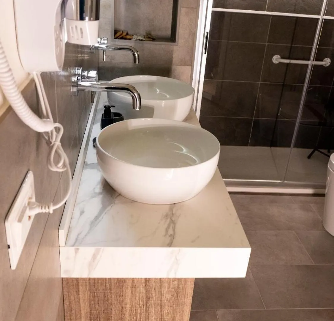 קטאניה Notti D'Autore Suites 0*,  איטליה